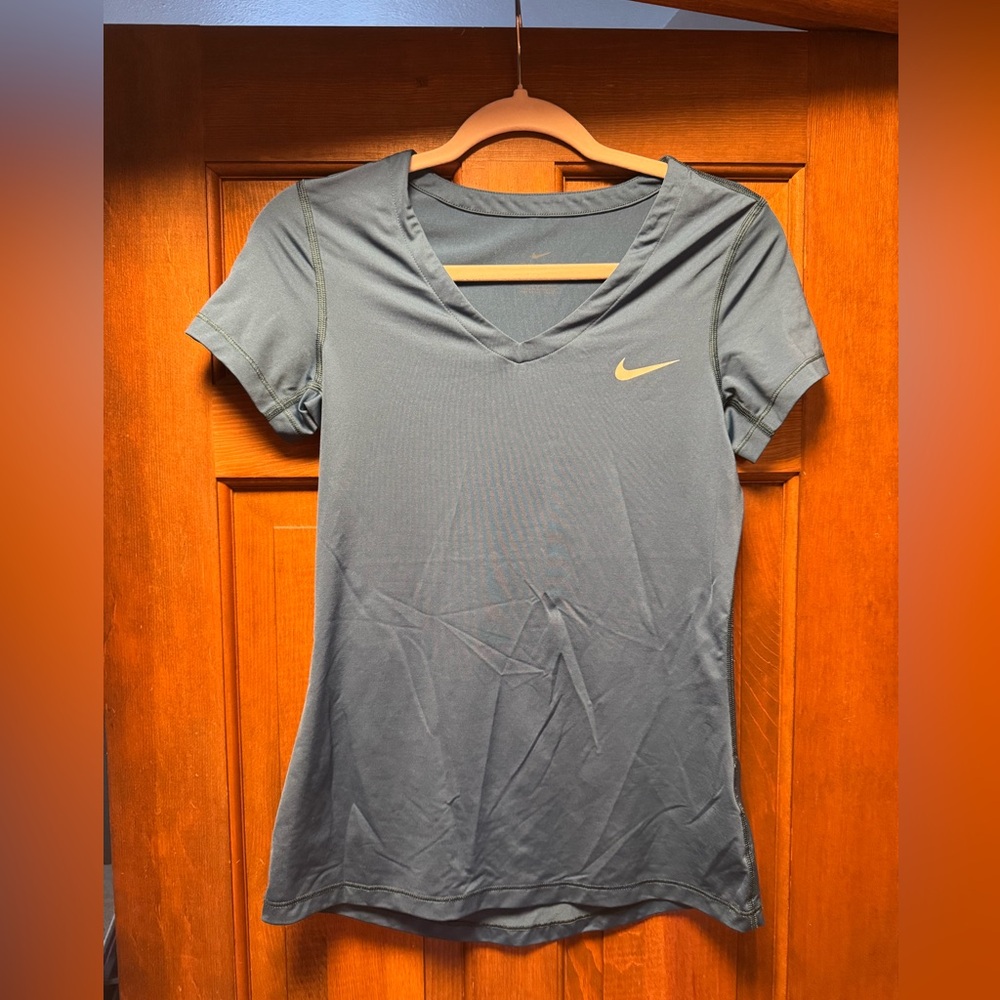 Nike Women's Short Sleeve Blue Tee